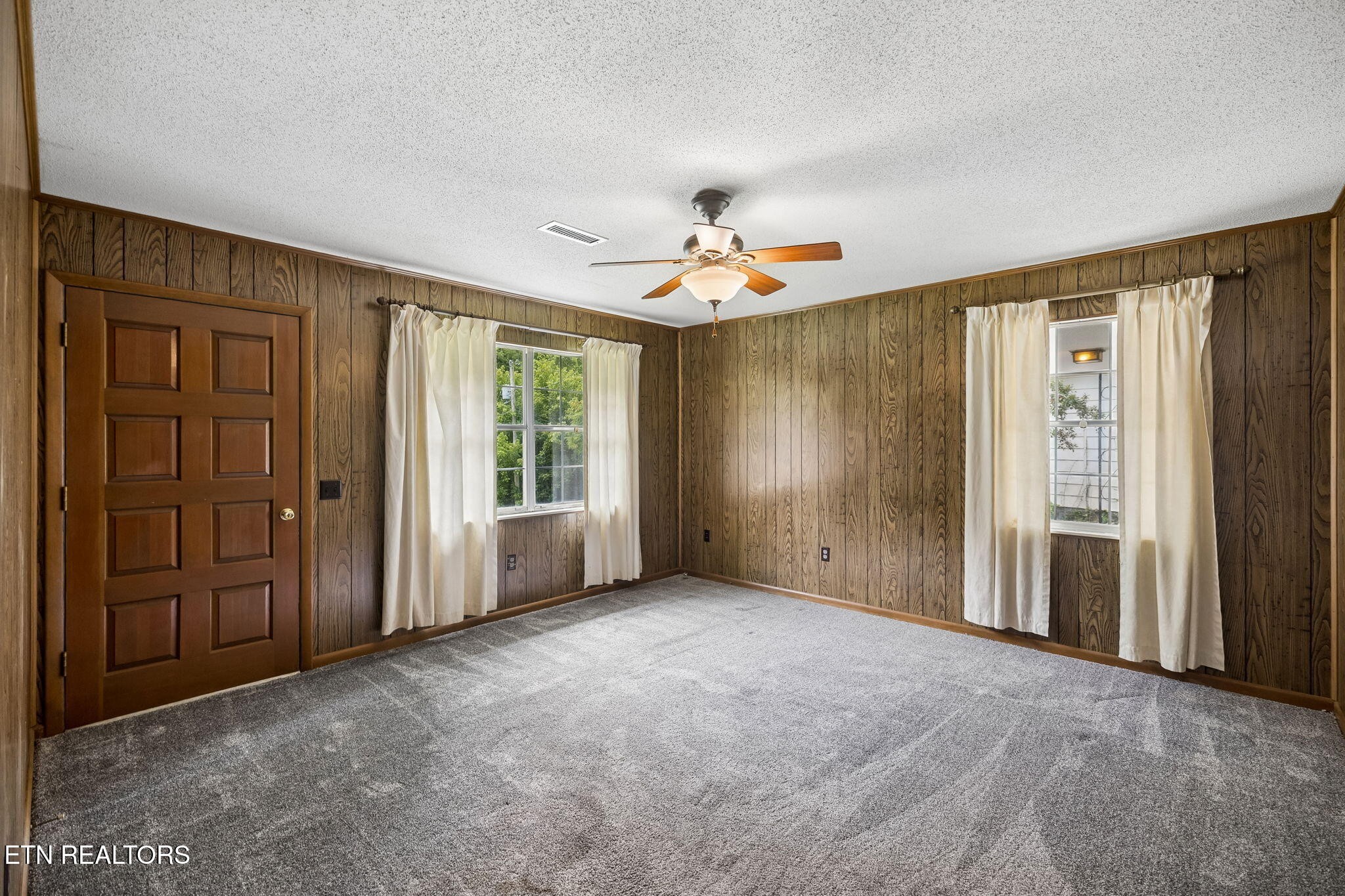 521 E Sunset Property Photo 17