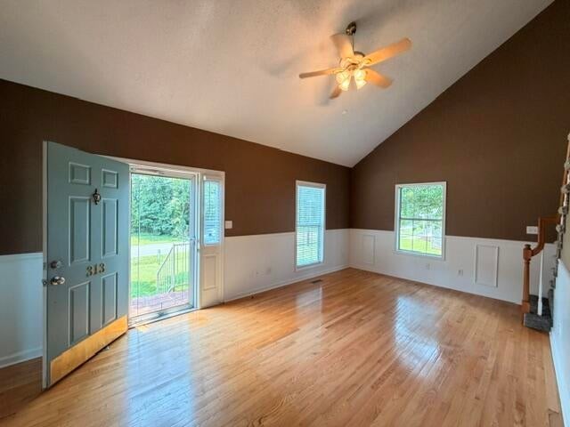 313 Dawn Dr Property Photo 3