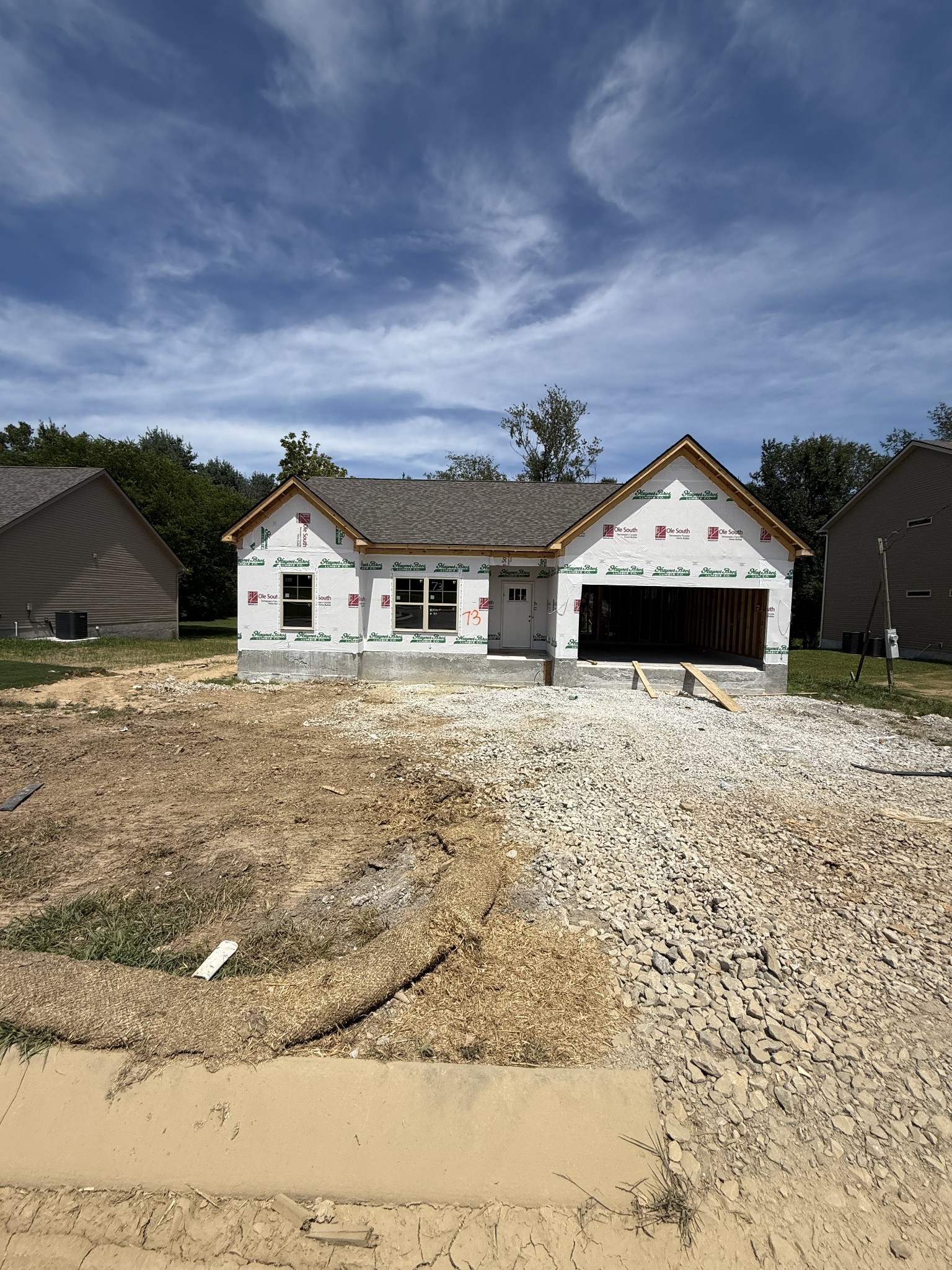 73 Country Circle Property Photo 1