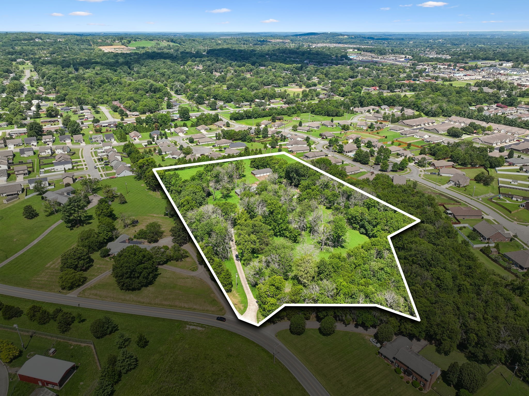 1929 Hickory Ridge Rd Property Photo 1