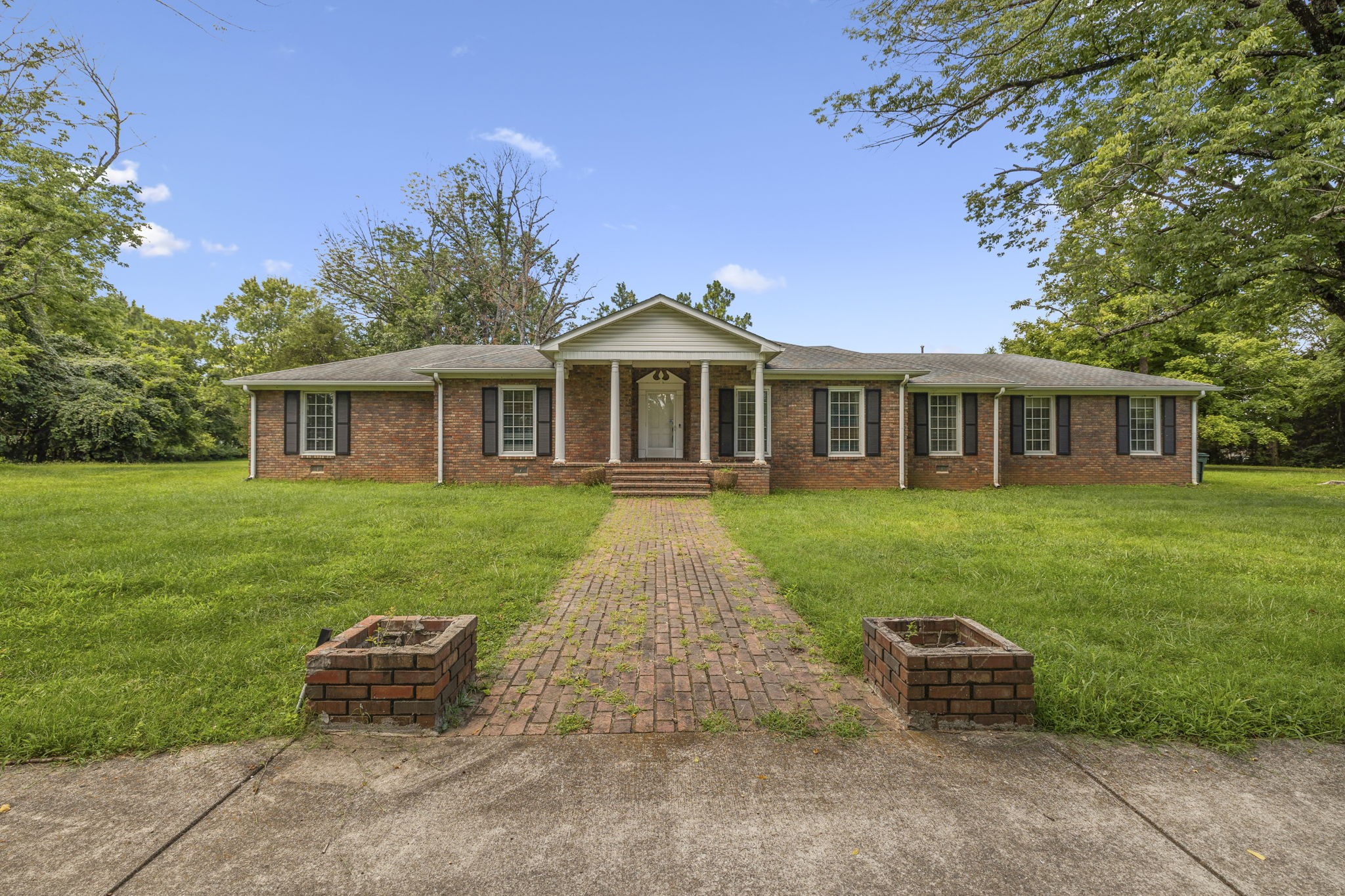 1929 Hickory Ridge Rd Property Photo 5