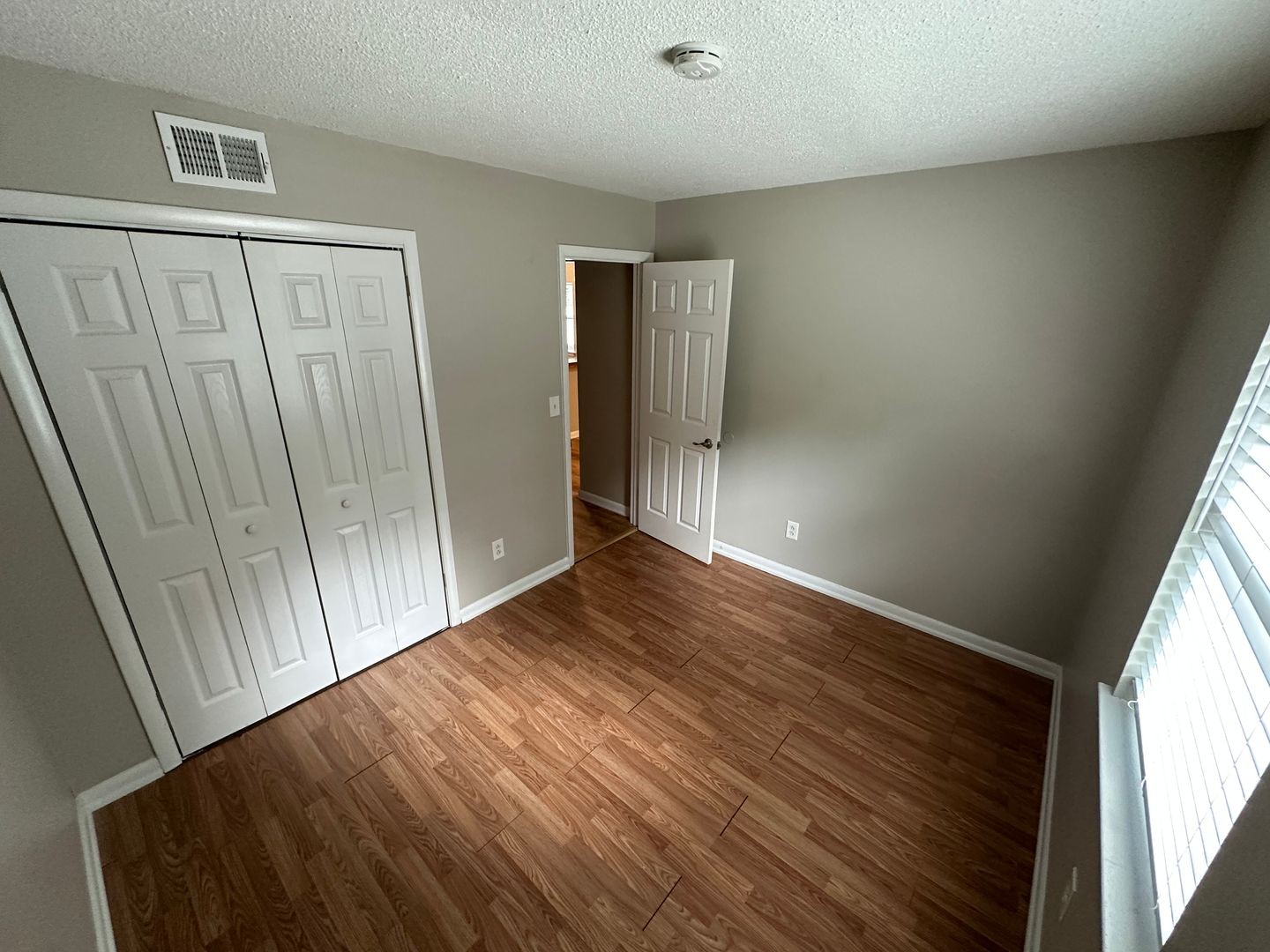 4630 Woodside Dr Property Photo 7