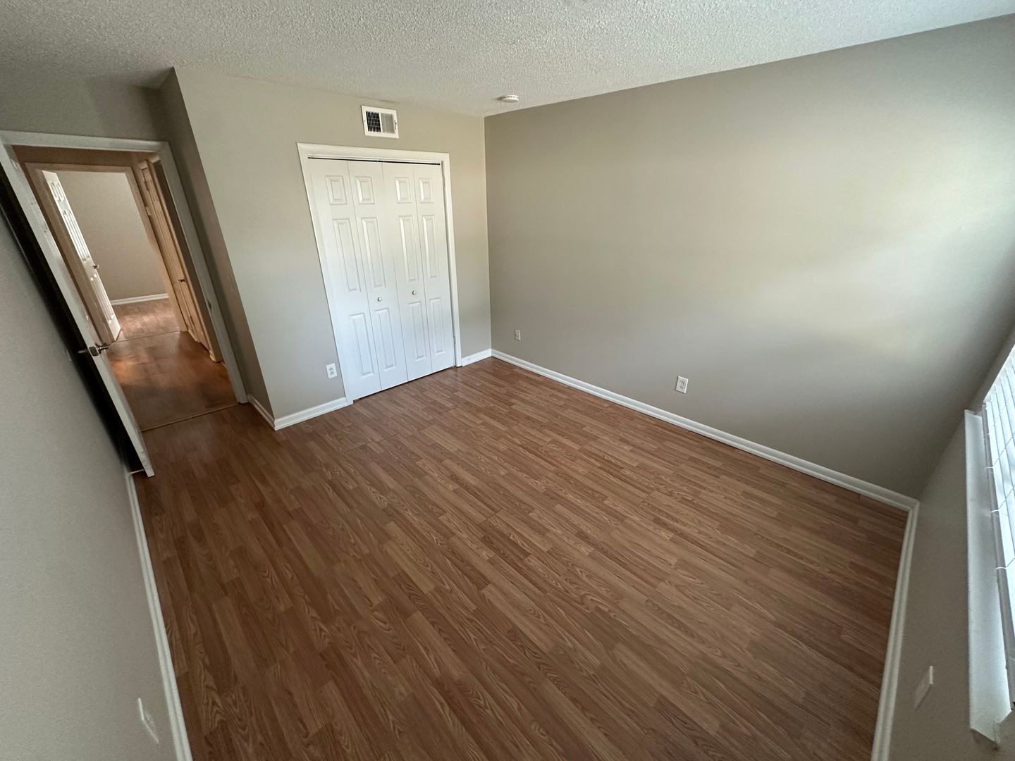 4630 Woodside Dr Property Photo 10