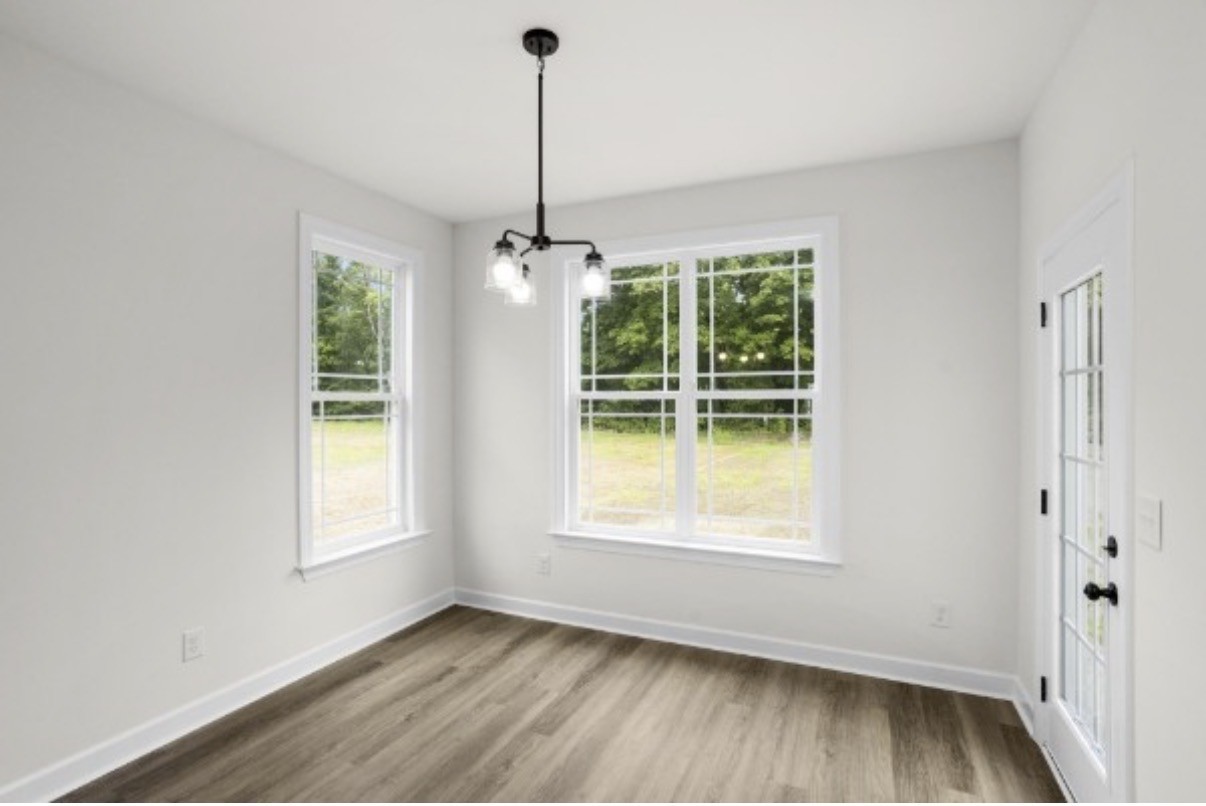 5021 Salient Dr Property Photo 12