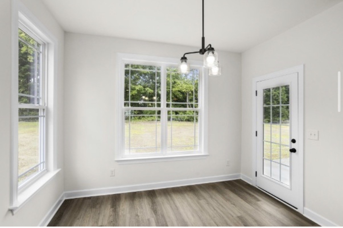 5021 Salient Dr Property Photo 13