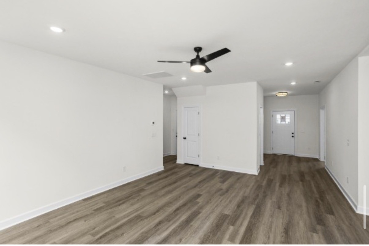 5021 Salient Dr Property Photo 17