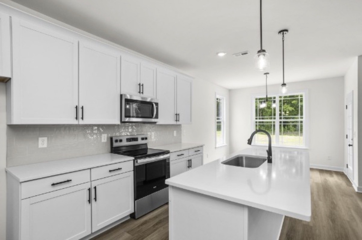 5021 Salient Dr Property Photo 28