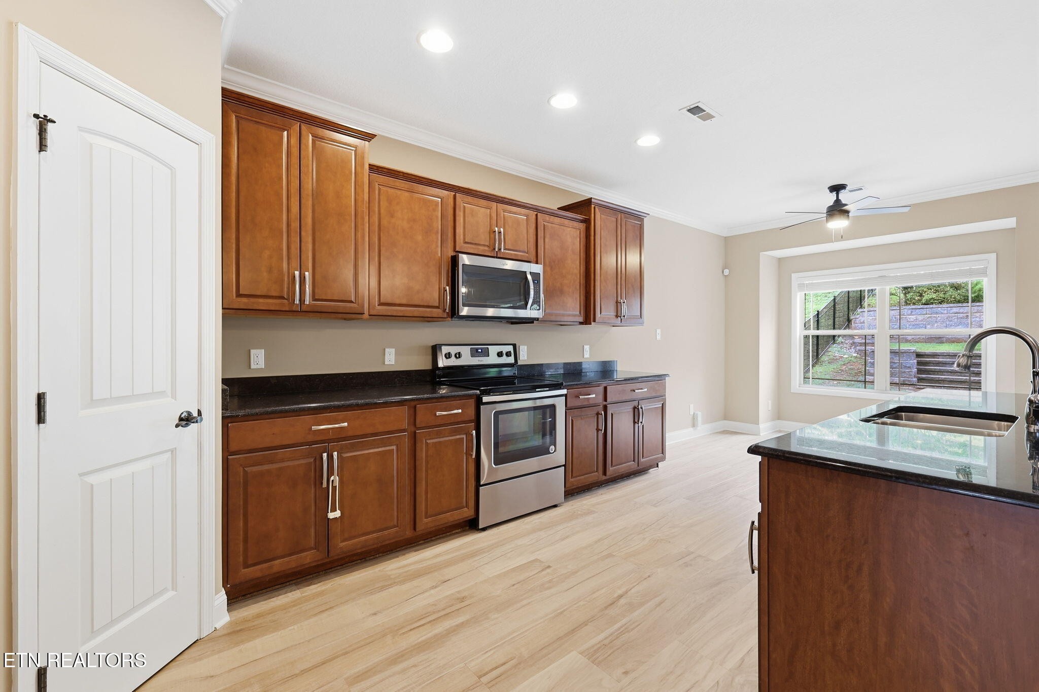 1230 Peake Lane Property Photo 12
