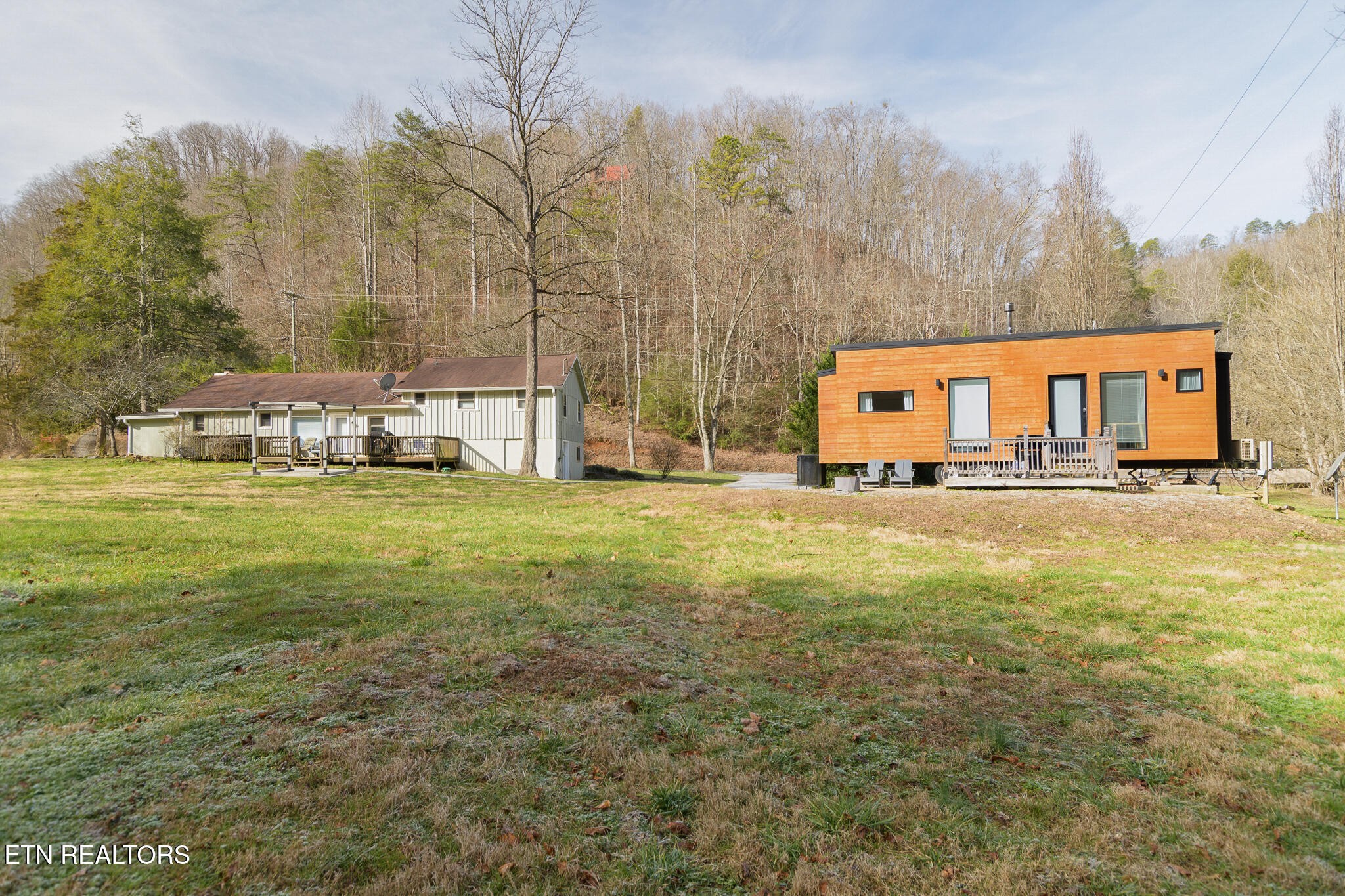 827 Mill Creek Rd Property Photo 3