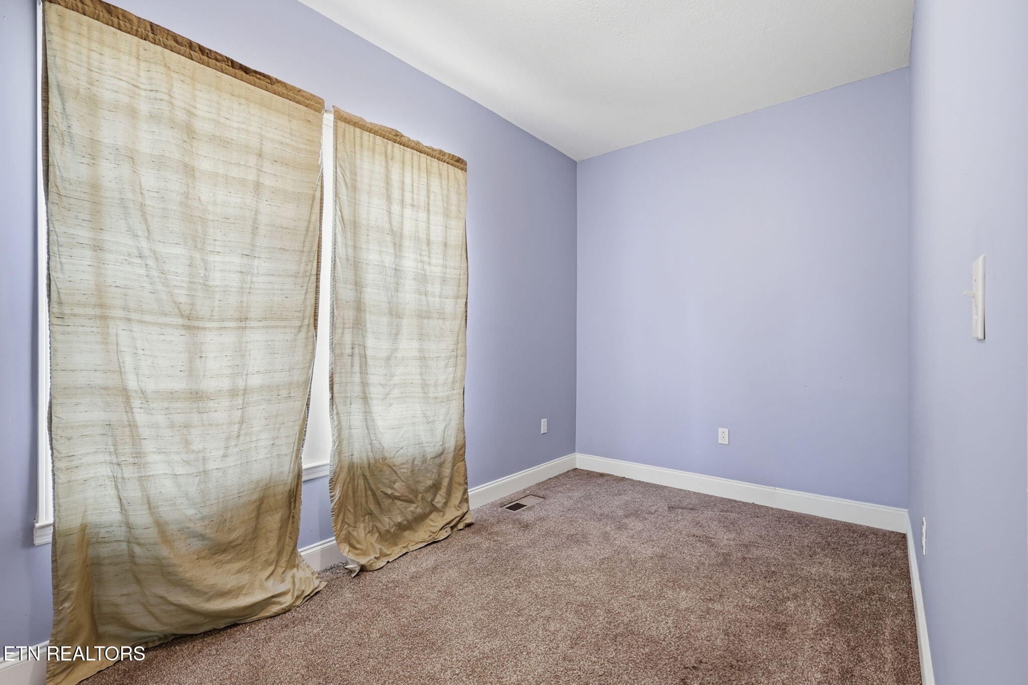 2446 Brown Ave Property Photo 22