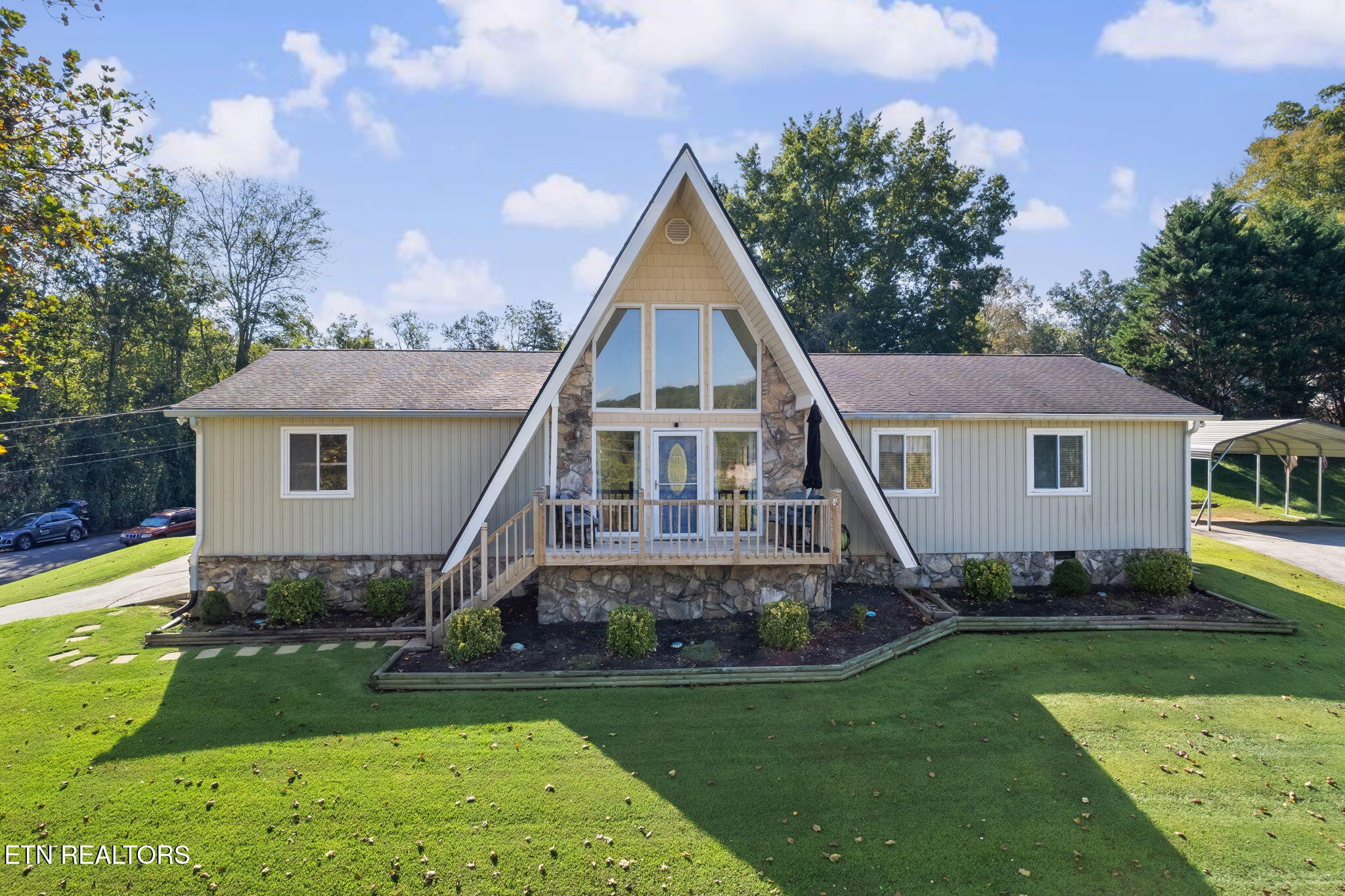 1129 Melton Hill Circle Property Photo 1