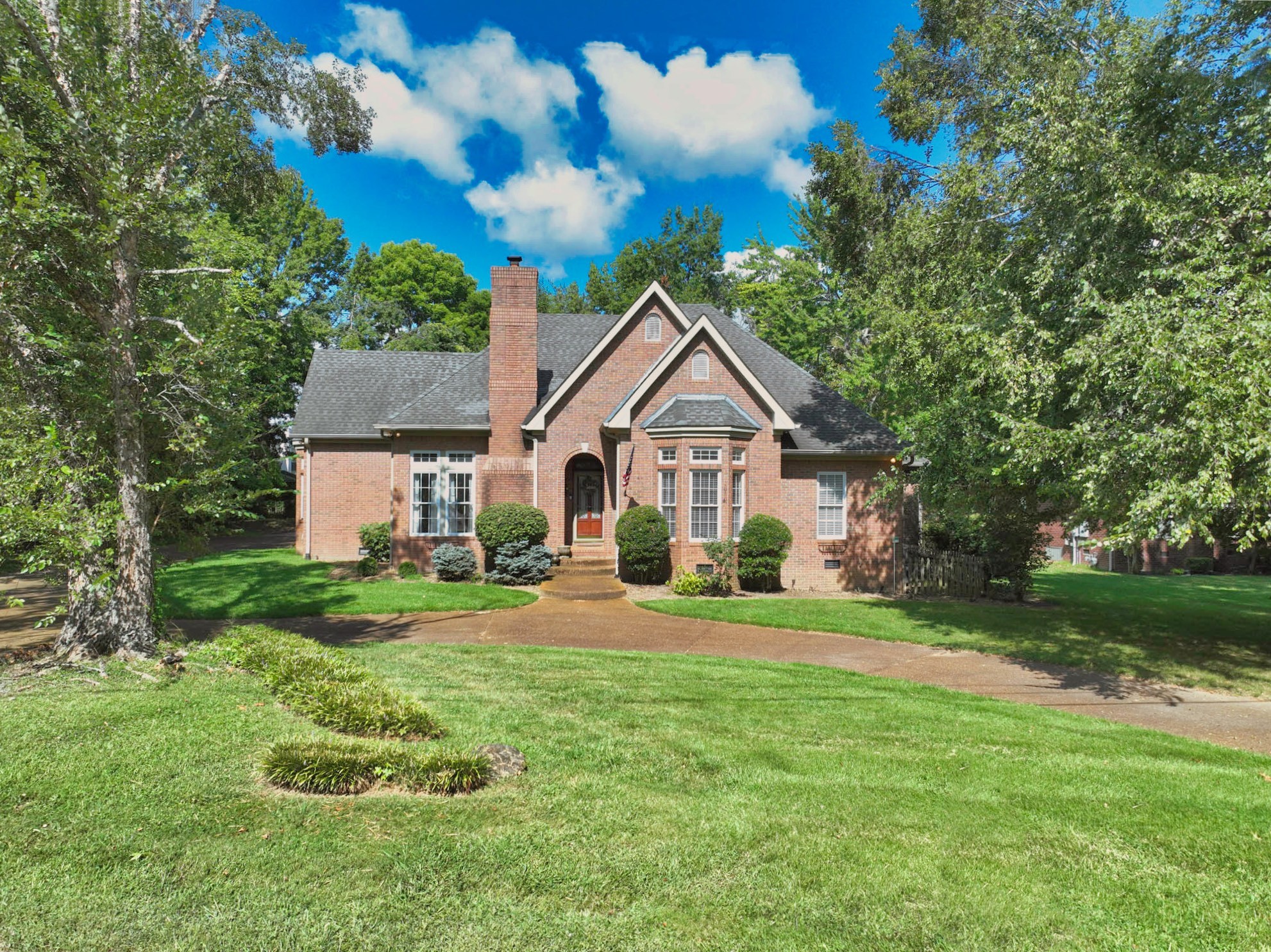 308 Orchard Park Dr Property Photo 1