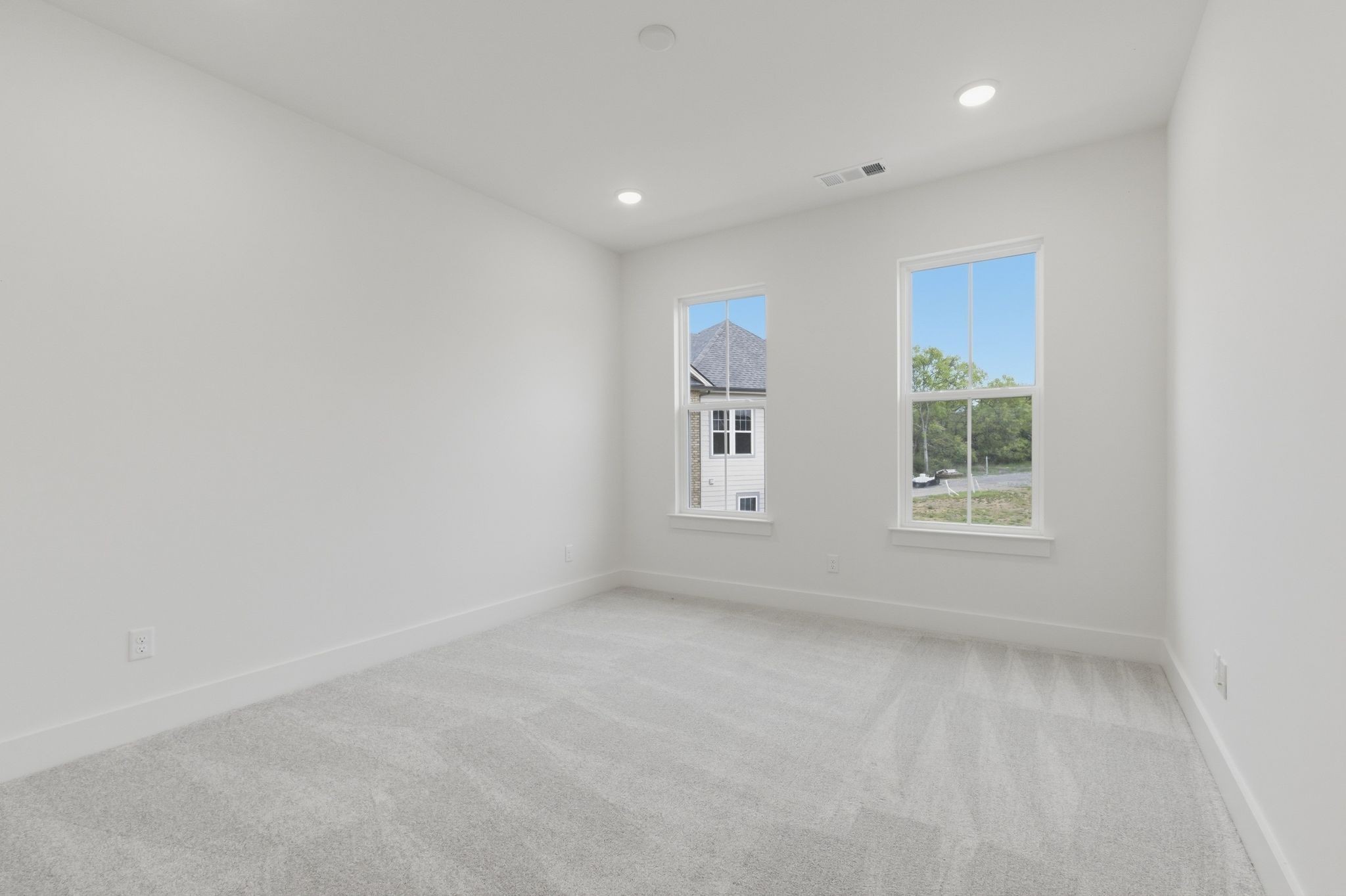 152 Nearwater Place Property Photo 14