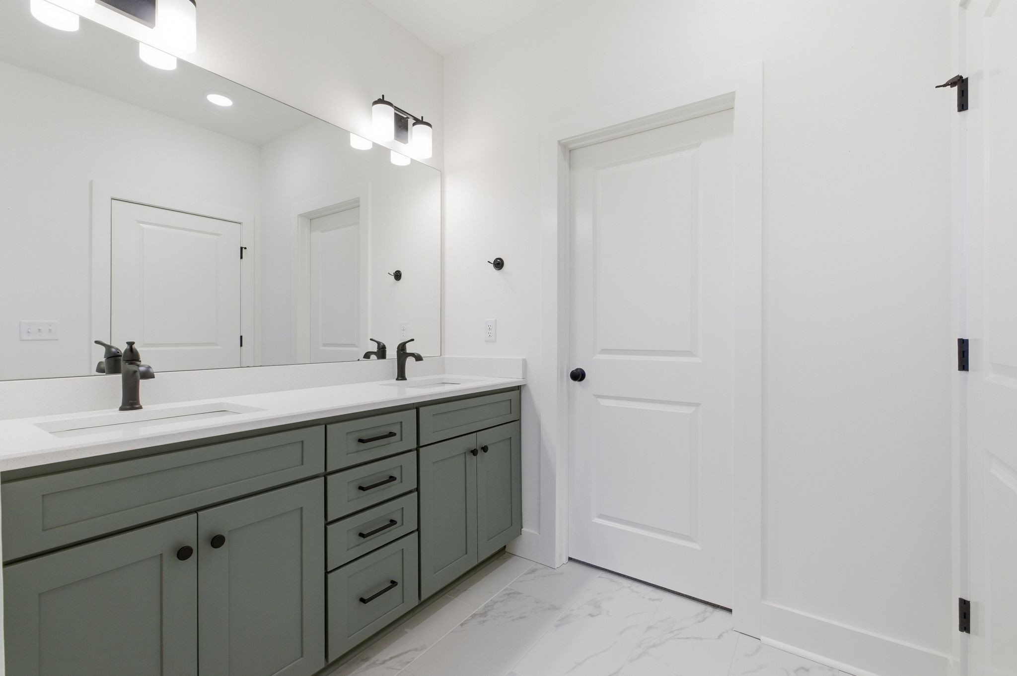 152 Nearwater Place Property Photo 16