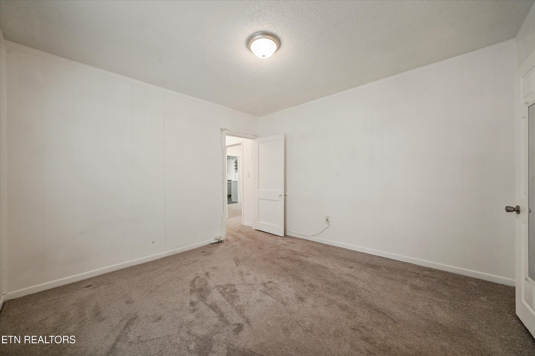 835 E Lincoln Rd Property Photo 19