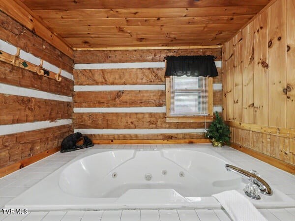 2208 Lake View Ln Property Photo 13
