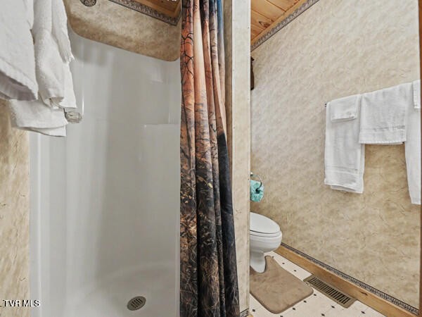 2208 Lake View Ln Property Photo 19