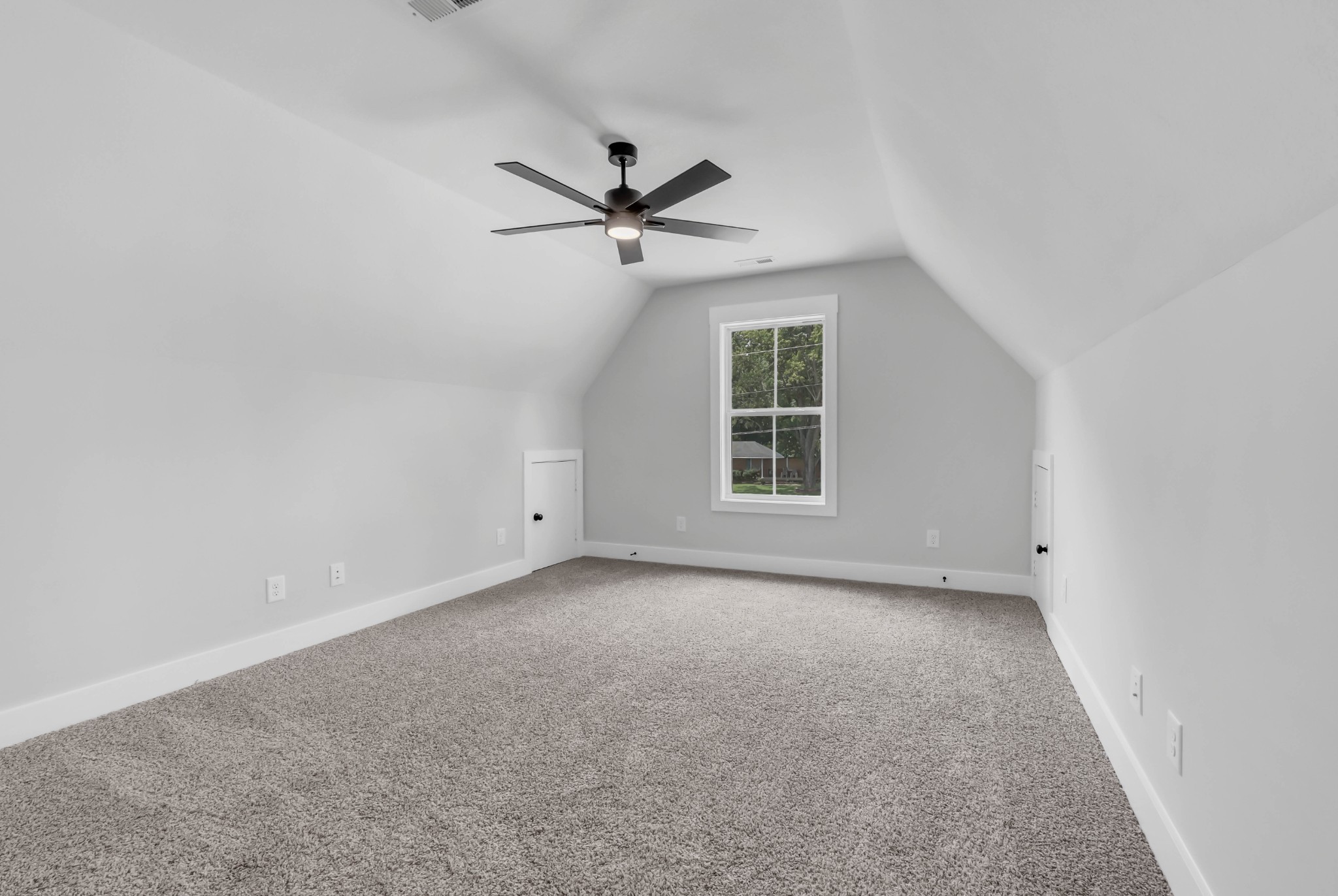 1717 Powell Rd Property Photo 40