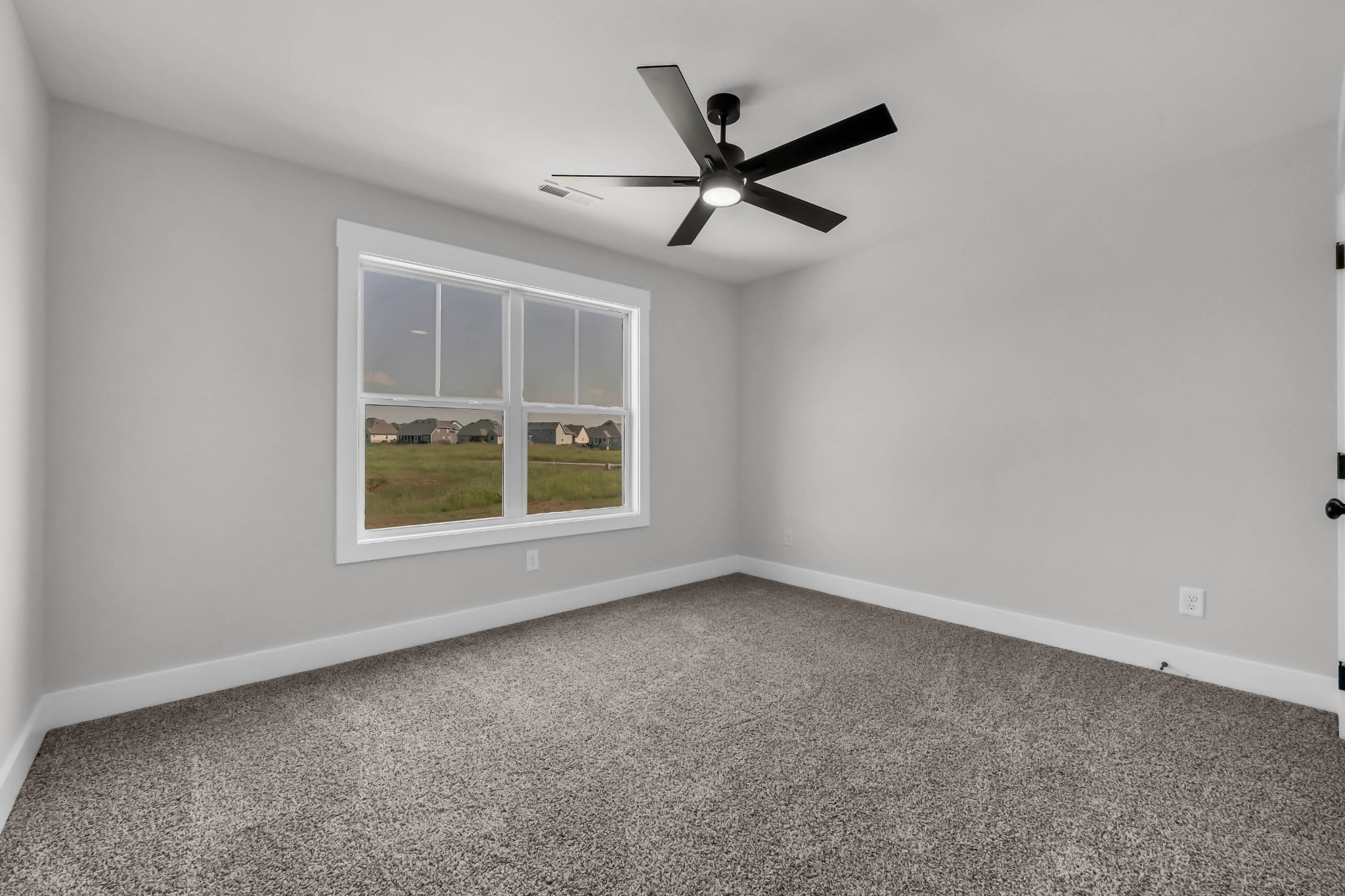 226 Low Plains Ln Property Photo 35