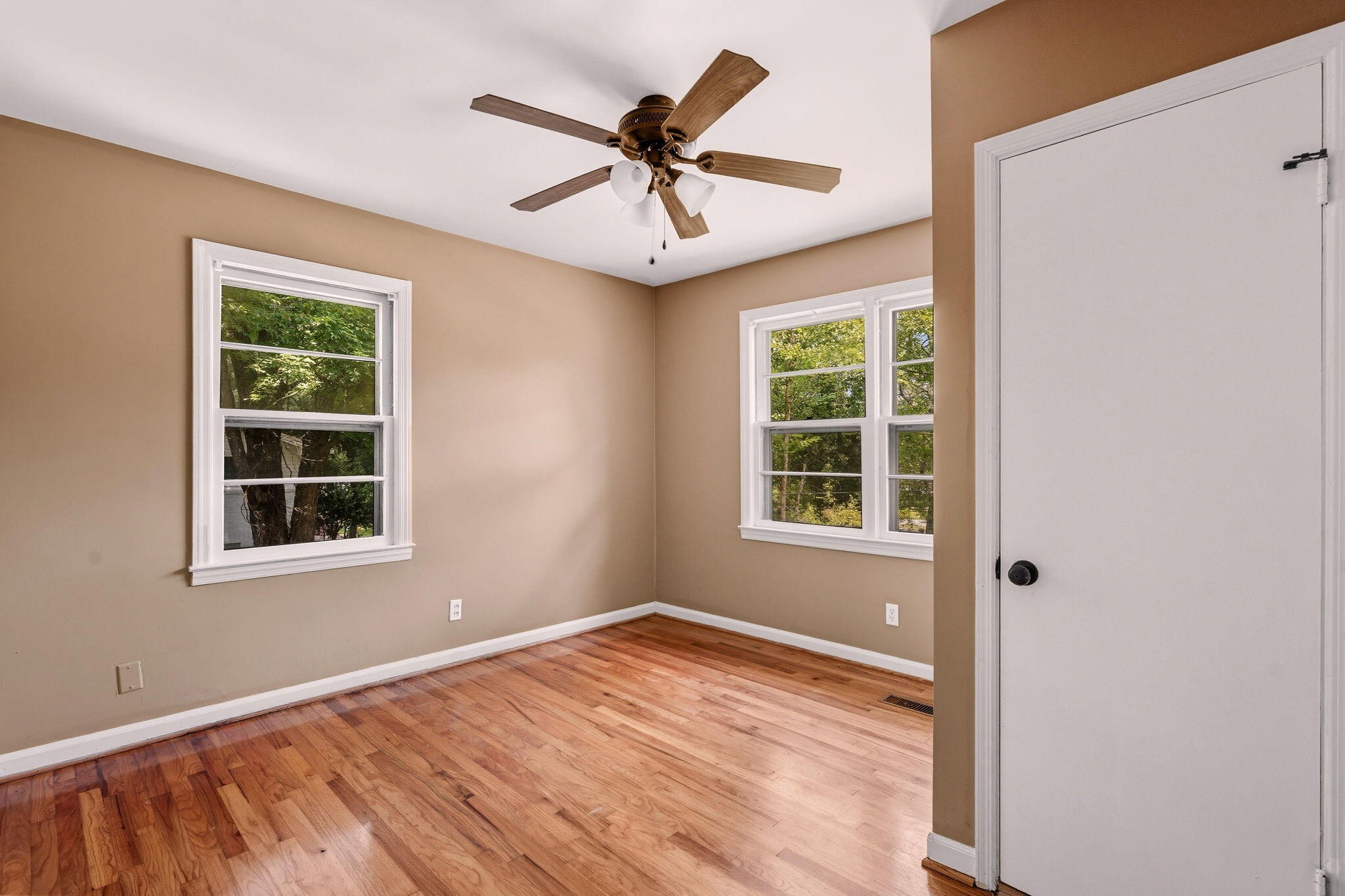 3005 Pine Drive, Ne Property Photo 24