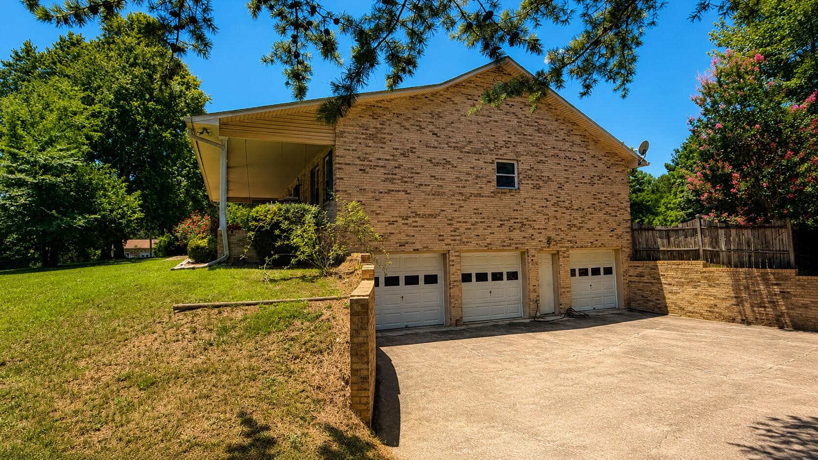 509 Chestuee Road, Ne Property Photo 4