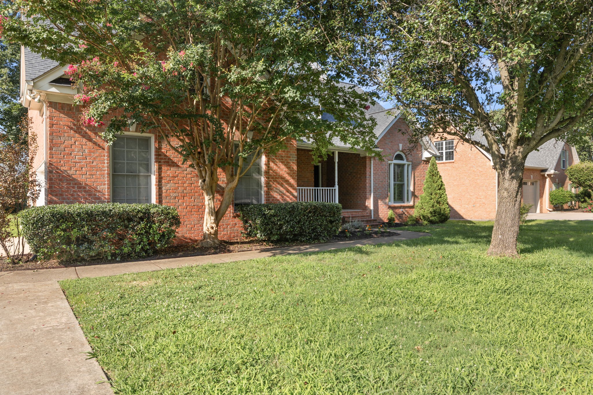 219 Savannah Rdg Property Photo 2