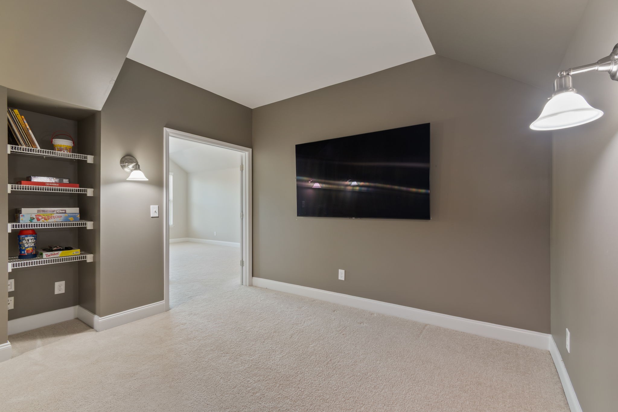 1023 Brixworth Dr Property Photo 33