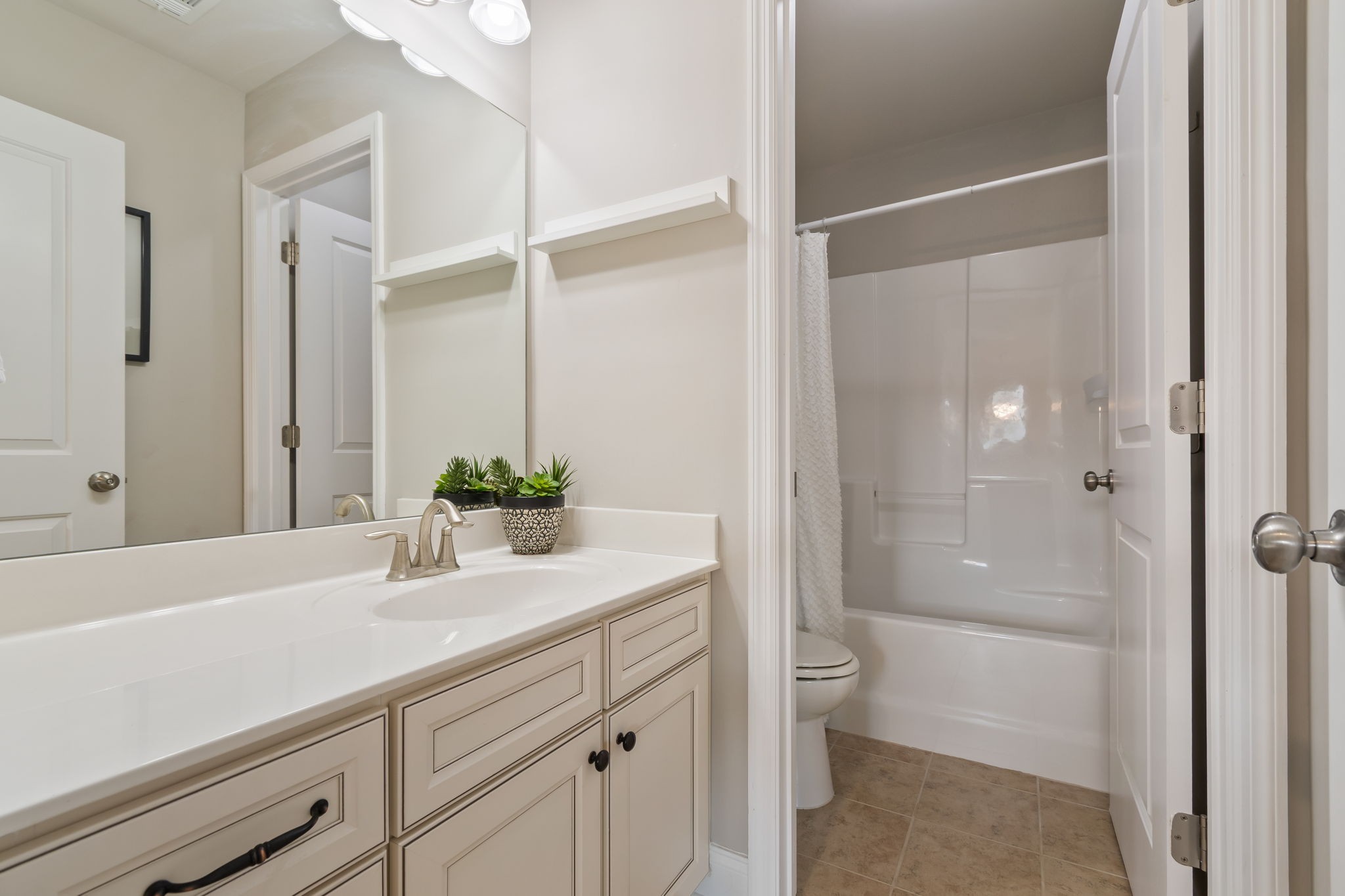1023 Brixworth Dr Property Photo 39