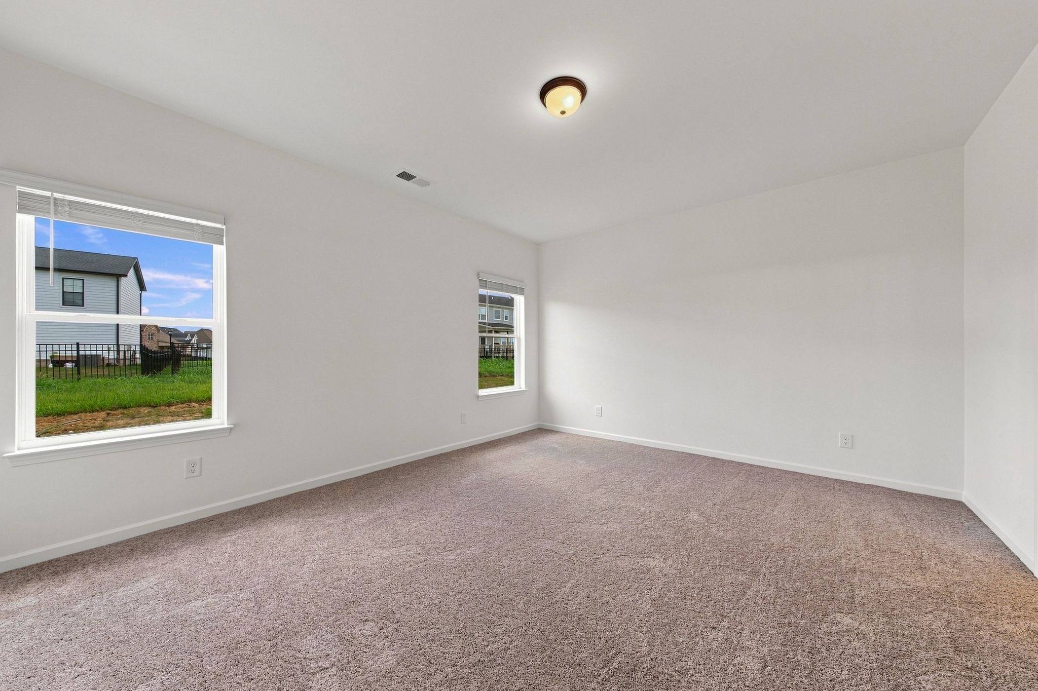 1361 English Oak Drive Property Photo 19