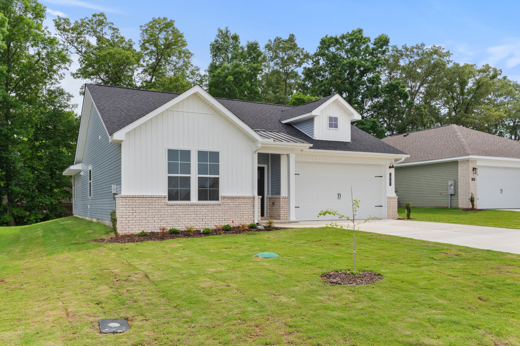 34 Aurora Cir Property Photo 1