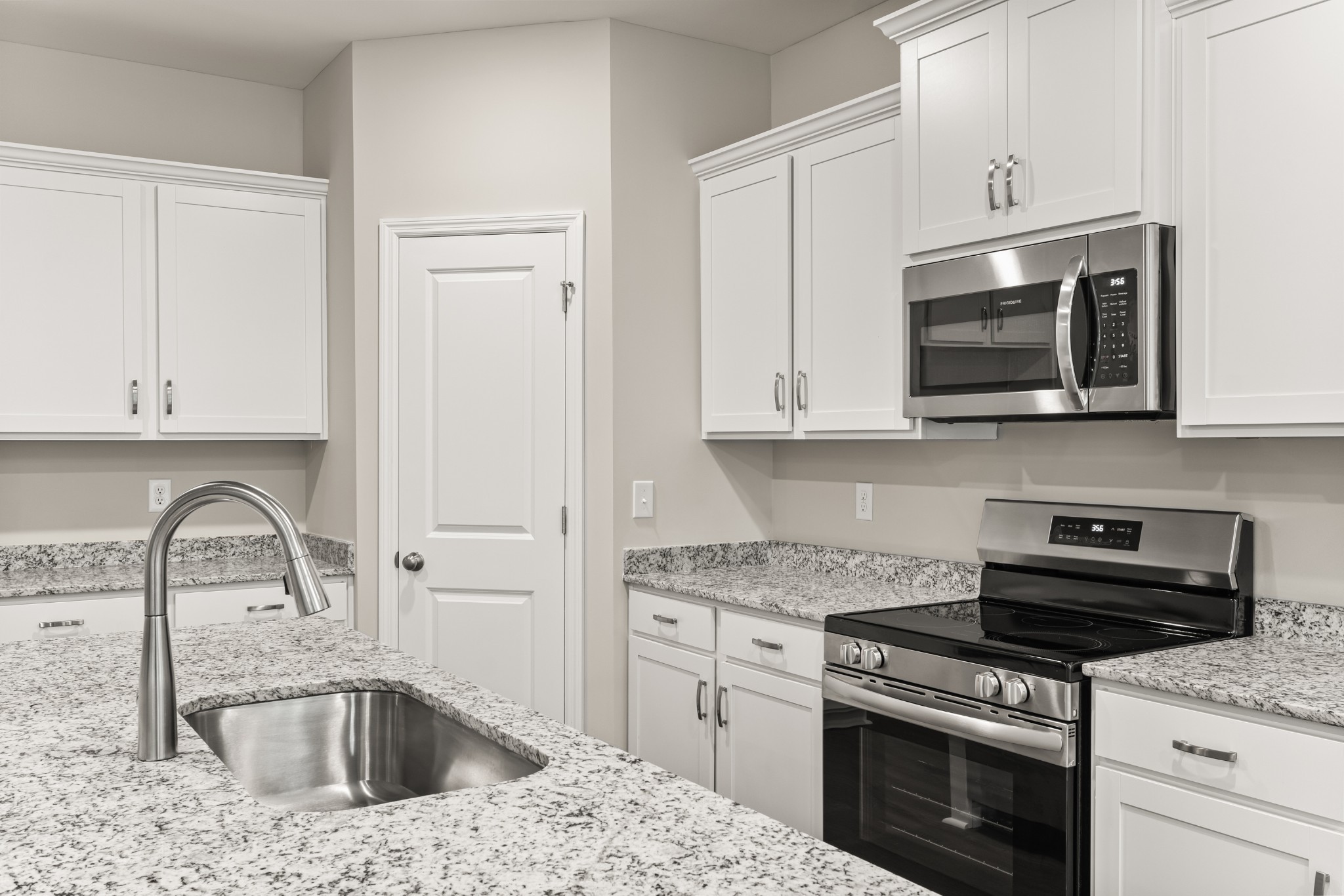 34 Aurora Cir Property Photo 11