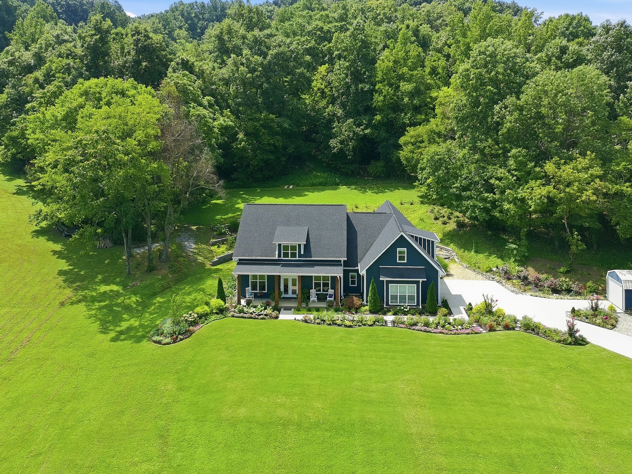1007 Scenic Dr Property Photo 3