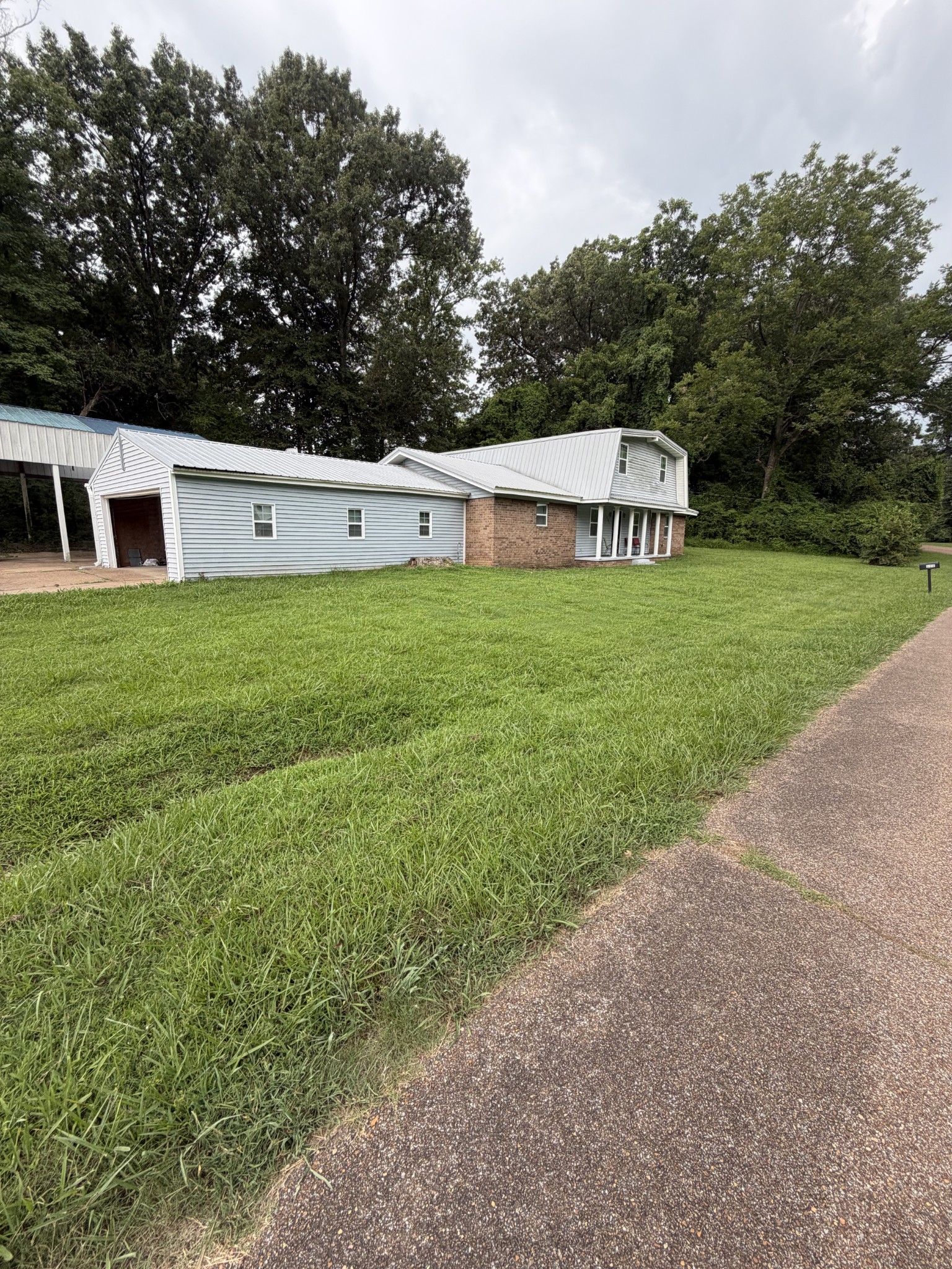 111 Wordon Way Property Photo 2