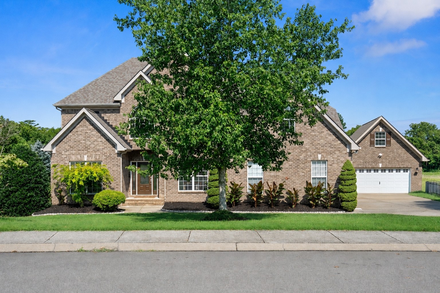 417 Eclipse Dr Property Photo 4