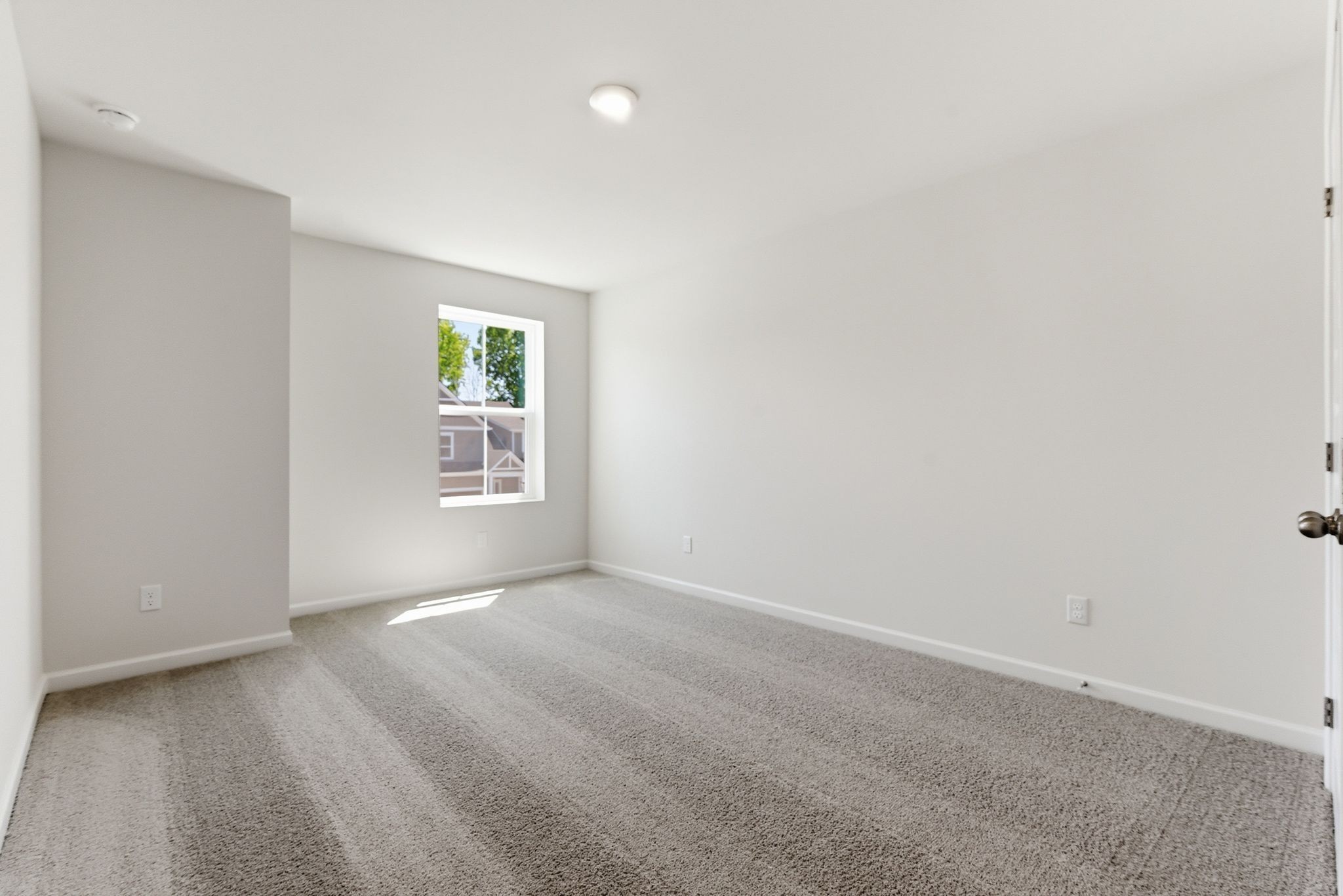 1235 Wallace Way, E Property Photo 22