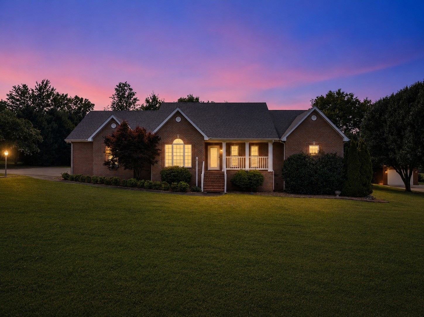 451 Bell Dr, W Property Photo 1