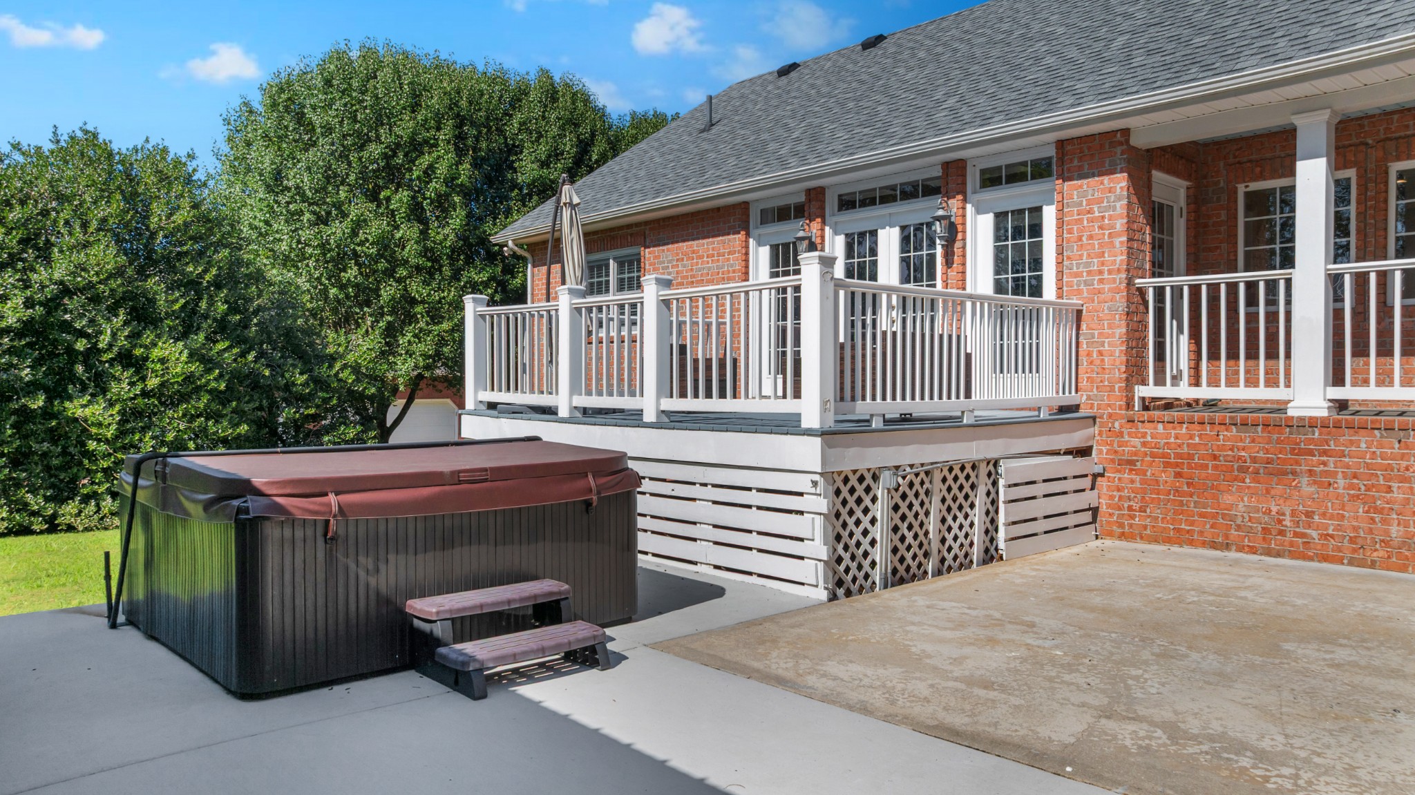 451 Bell Dr, W Property Photo 6