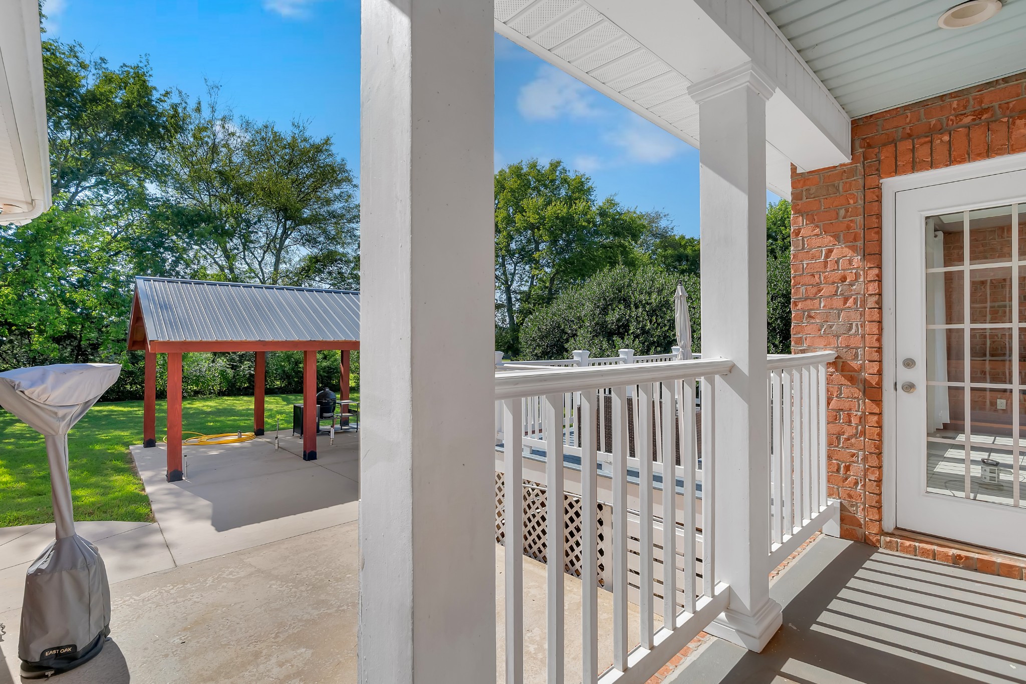 451 Bell Dr, W Property Photo 9