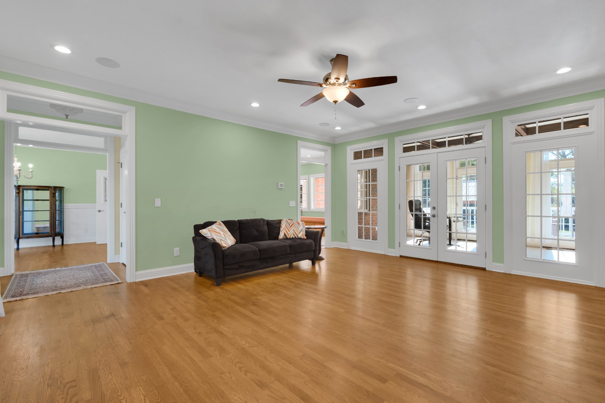 451 Bell Dr, W Property Photo 35