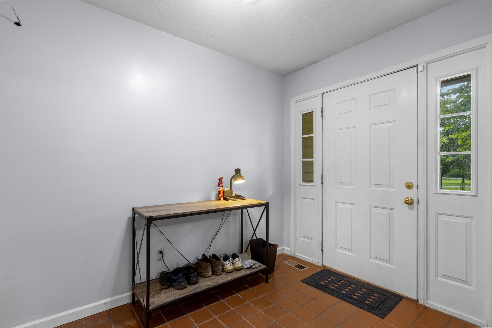 1824 Jackson Point Road Property Photo 5
