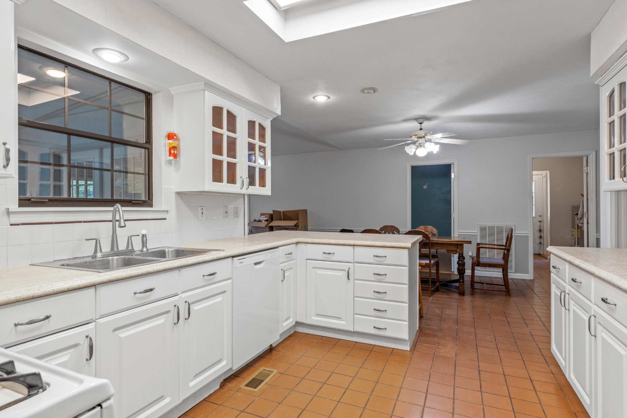 1824 Jackson Point Road Property Photo 14