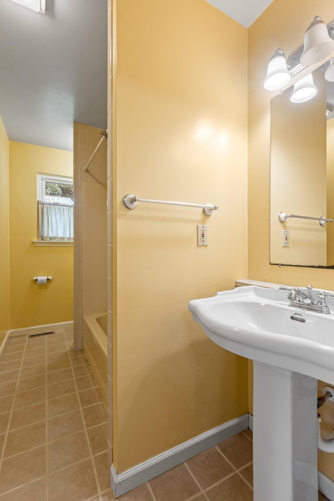 1824 Jackson Point Road Property Photo 26