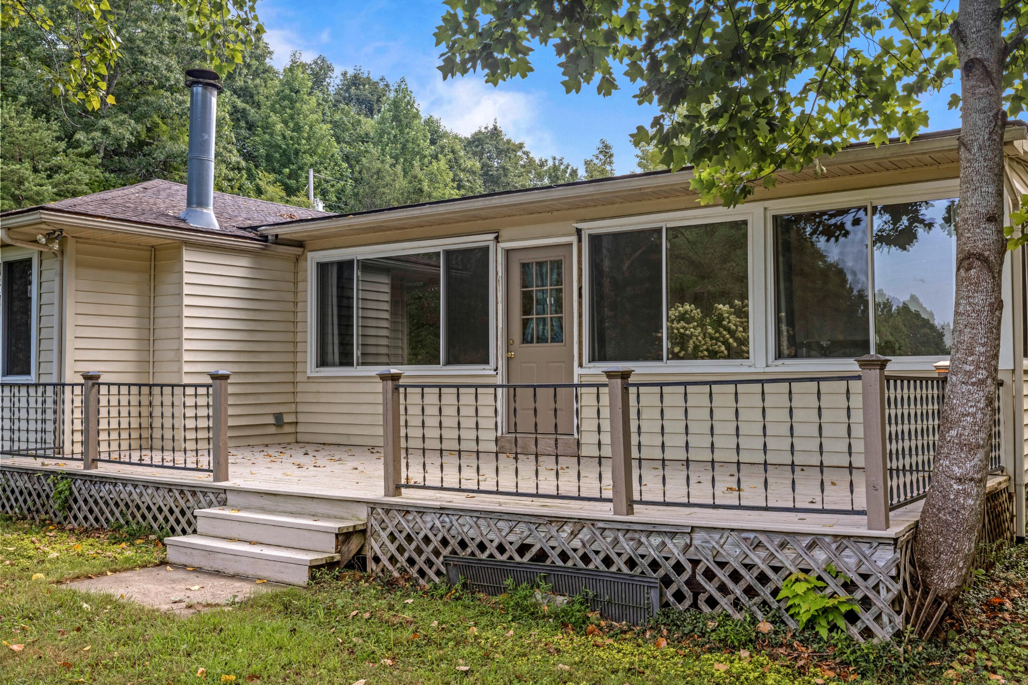 1824 Jackson Point Road Property Photo 33