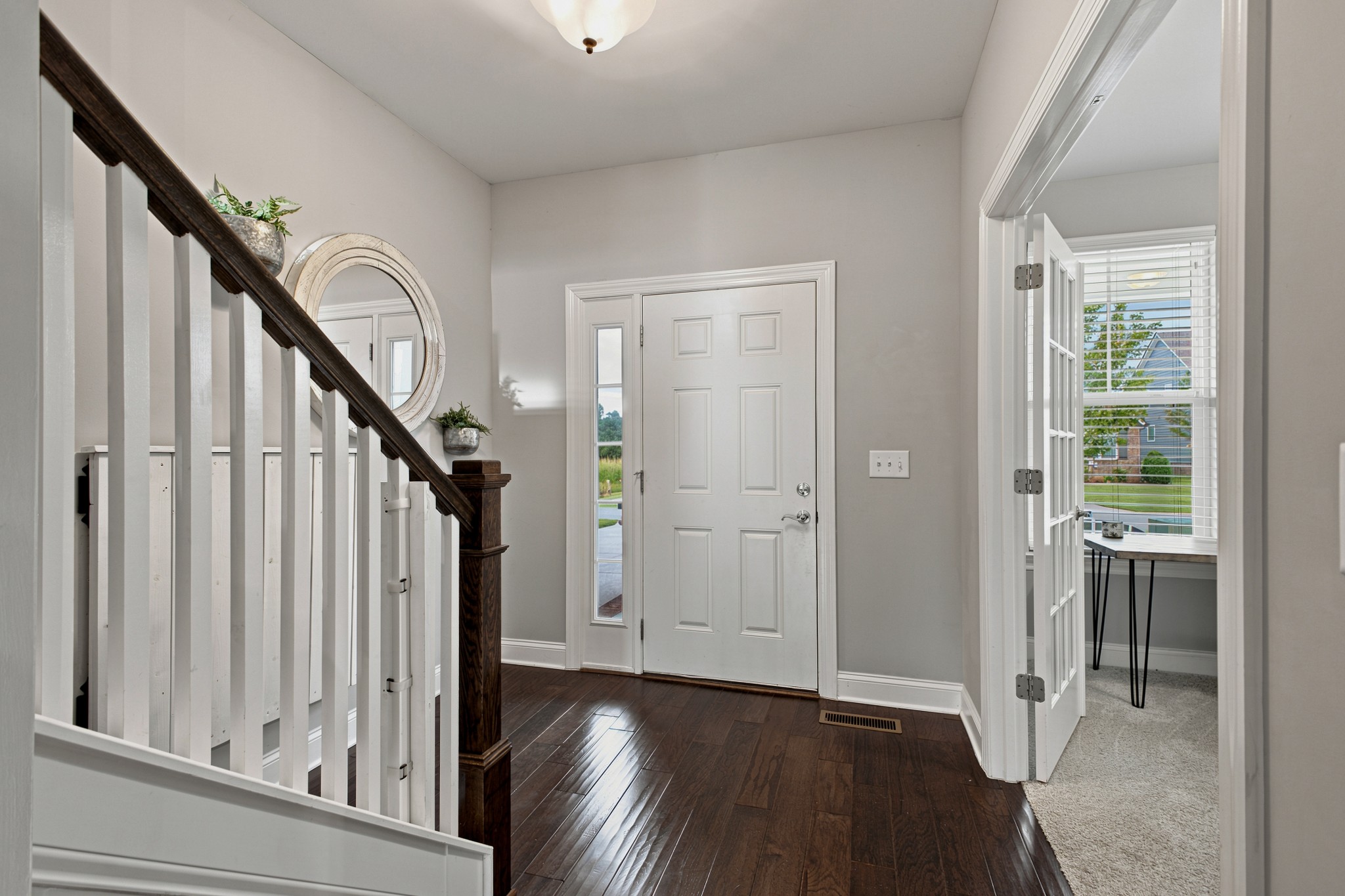 1222 Appian Way Property Photo 6