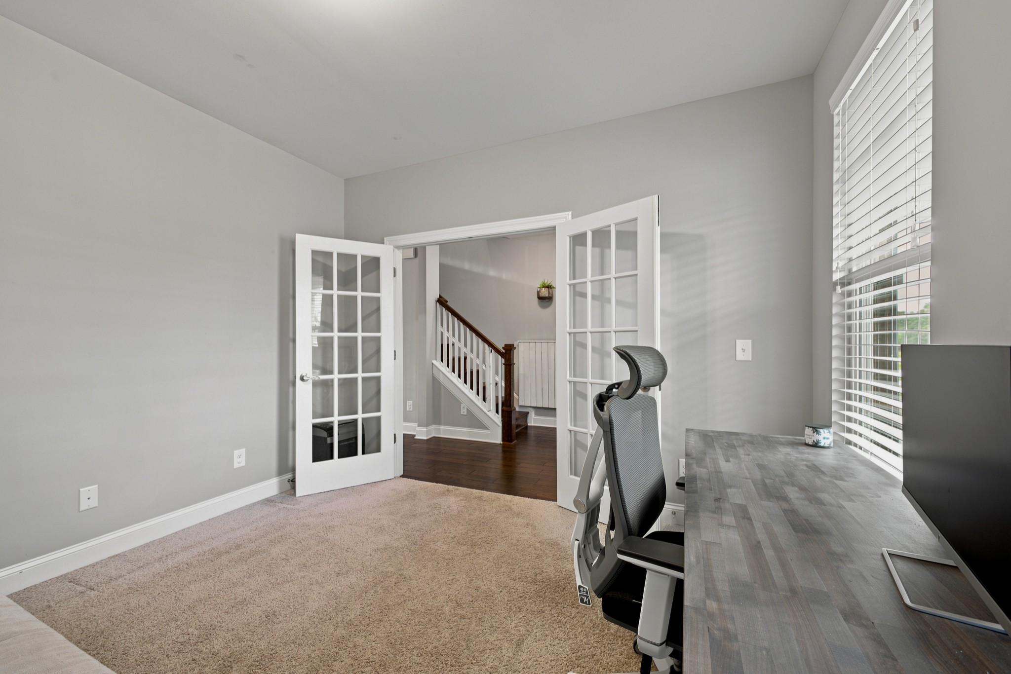1222 Appian Way Property Photo 8