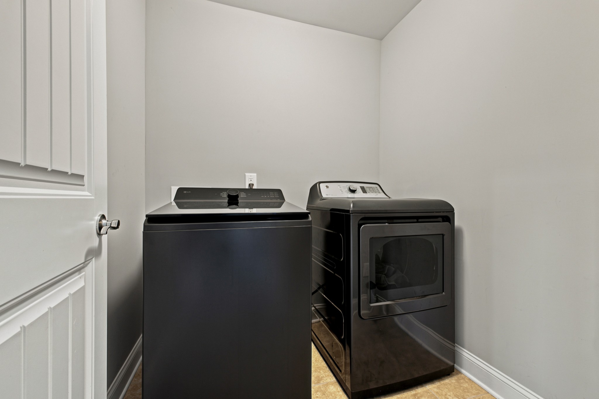 1222 Appian Way Property Photo 36