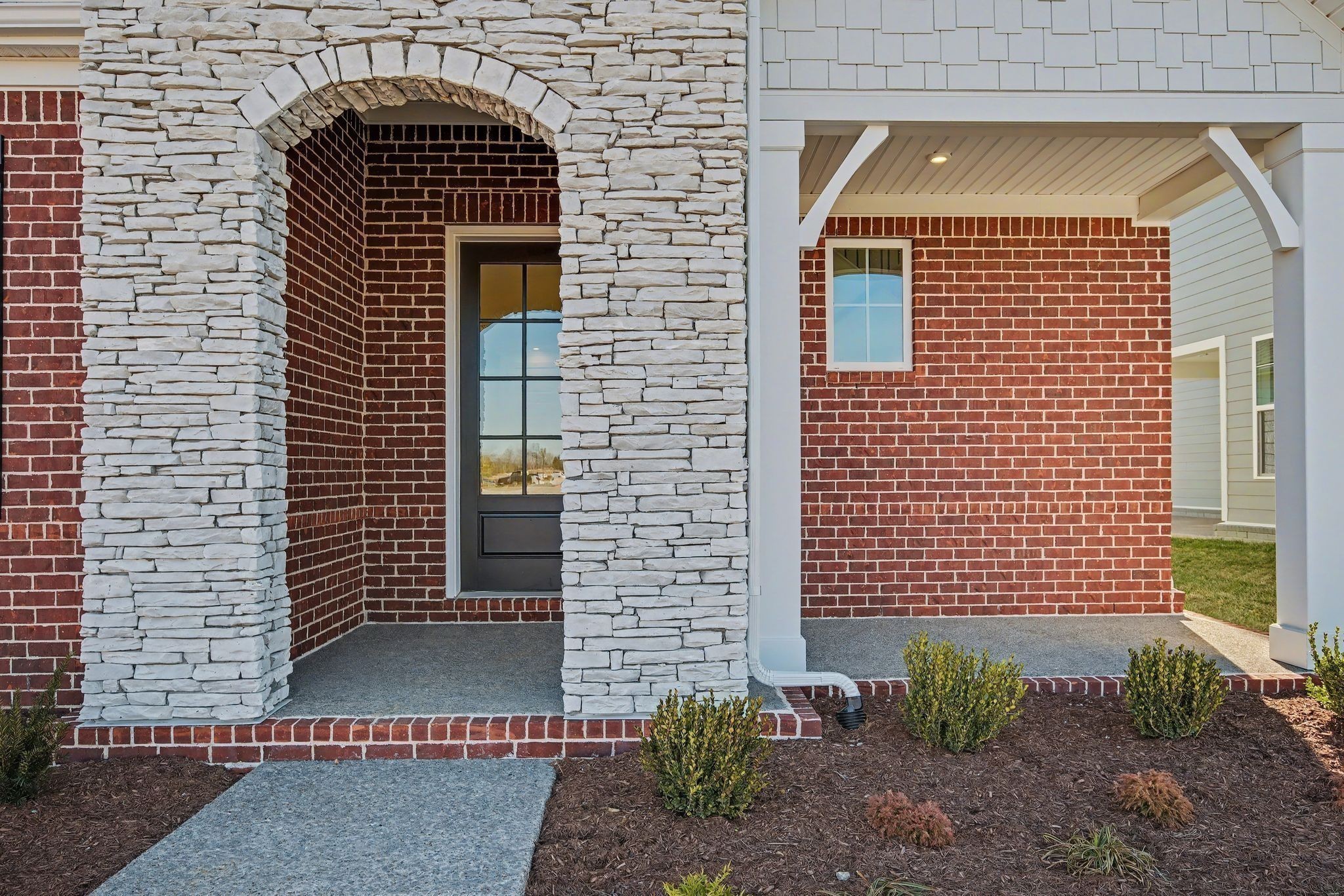 1208 Wallace Way Property Photo 3