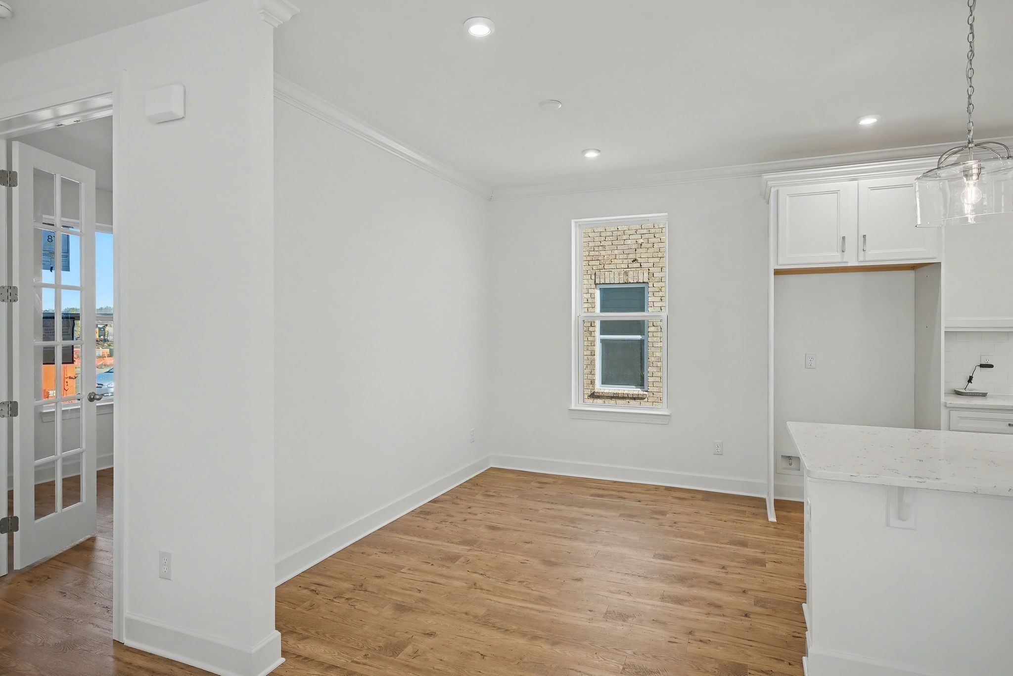 1208 Wallace Way Property Photo 12