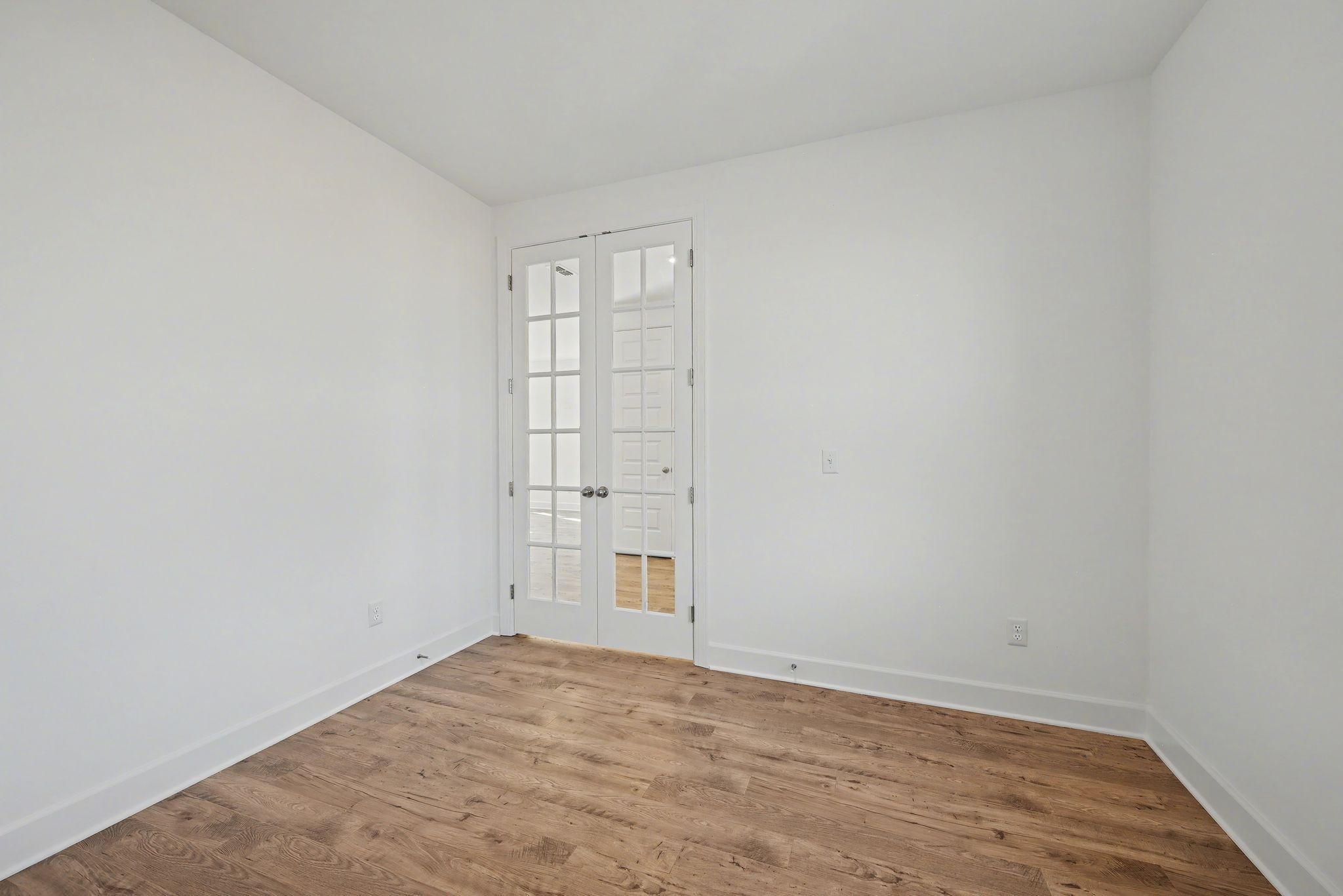 1208 Wallace Way Property Photo 21