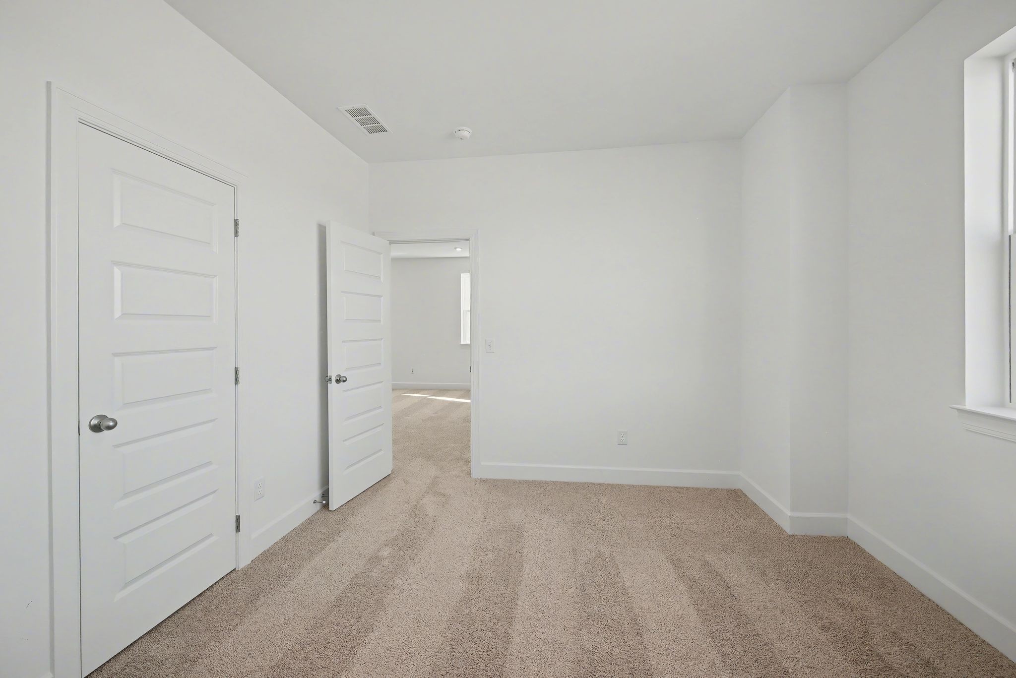 1208 Wallace Way Property Photo 25